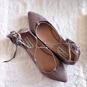 Steve Madden Eleanore Suede Lace-Up Pointed Toe Flat Fawn | 9.5